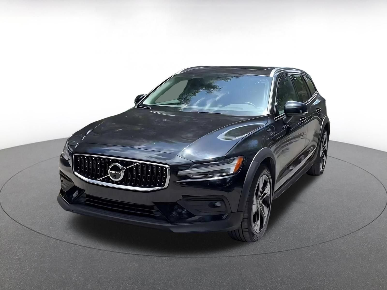 Thumbnail: 2025 Volvo S60 - 6