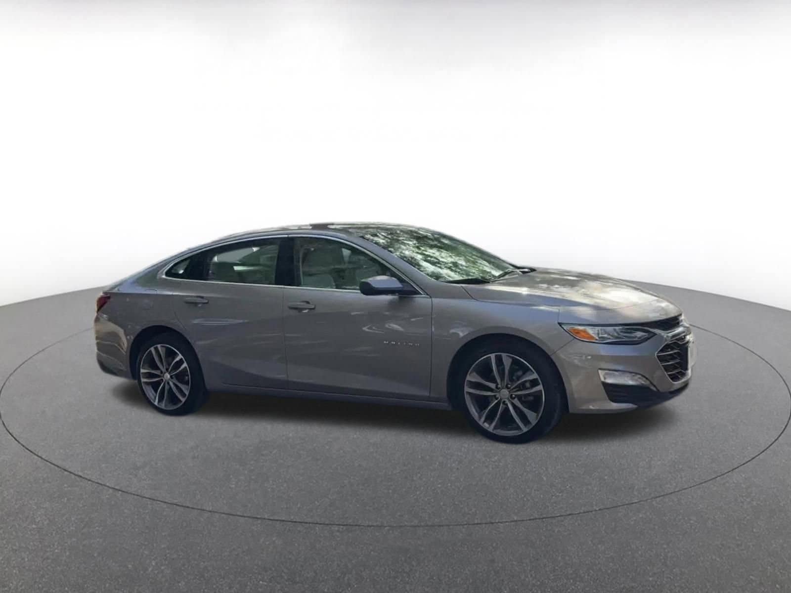 Thumbnail: 2024 Chevrolet Malibu - 2