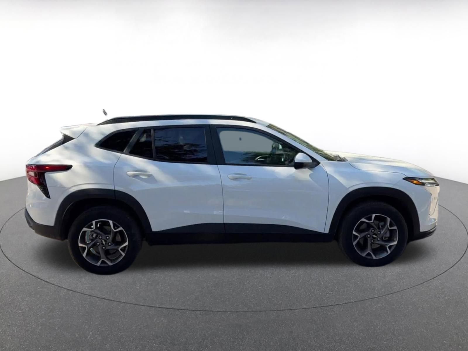 Thumbnail: 2025 Chevrolet Trax - 16