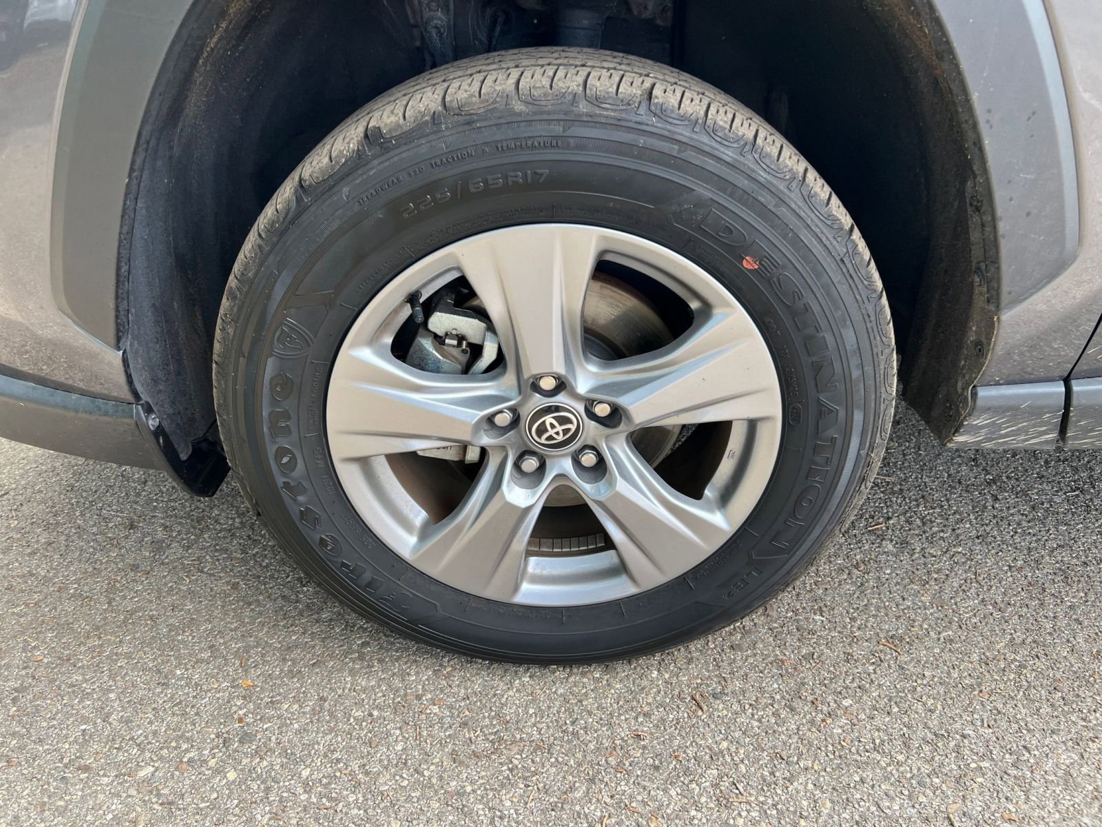 Thumbnail: 2025 Toyota RAV4 - 24