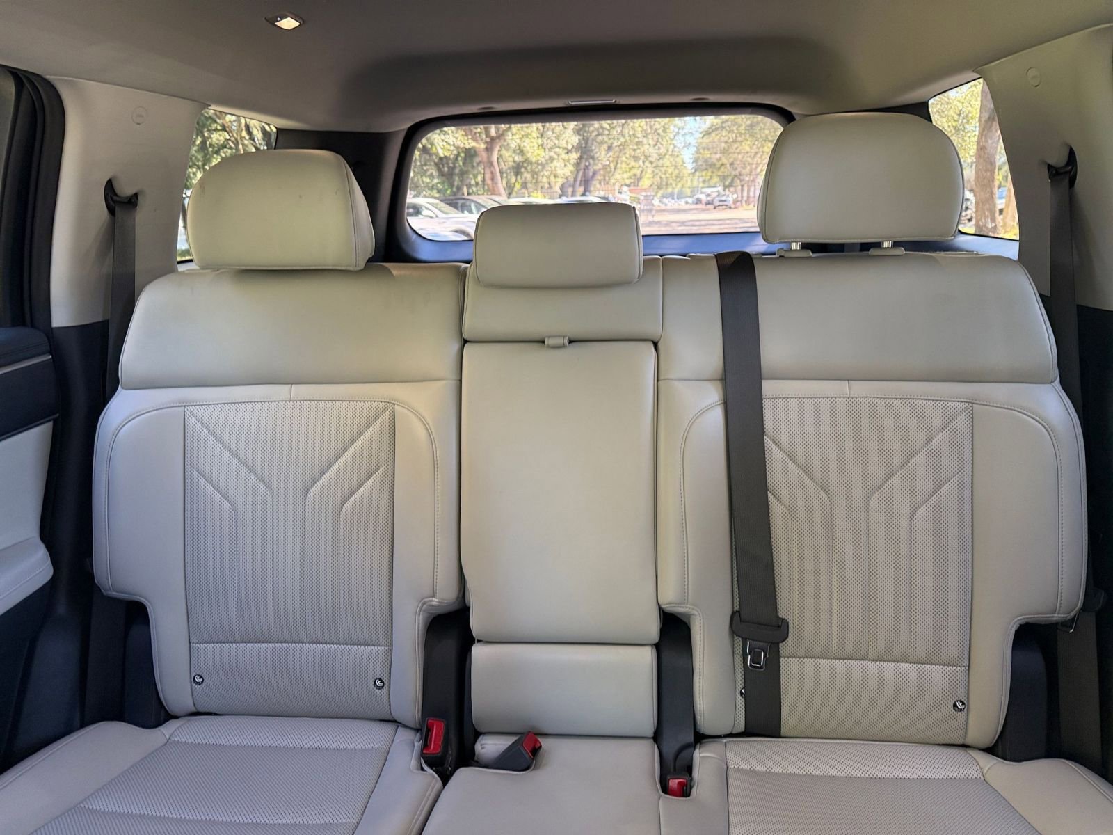 Thumbnail: 2025 Hyundai Santa Fe - 32