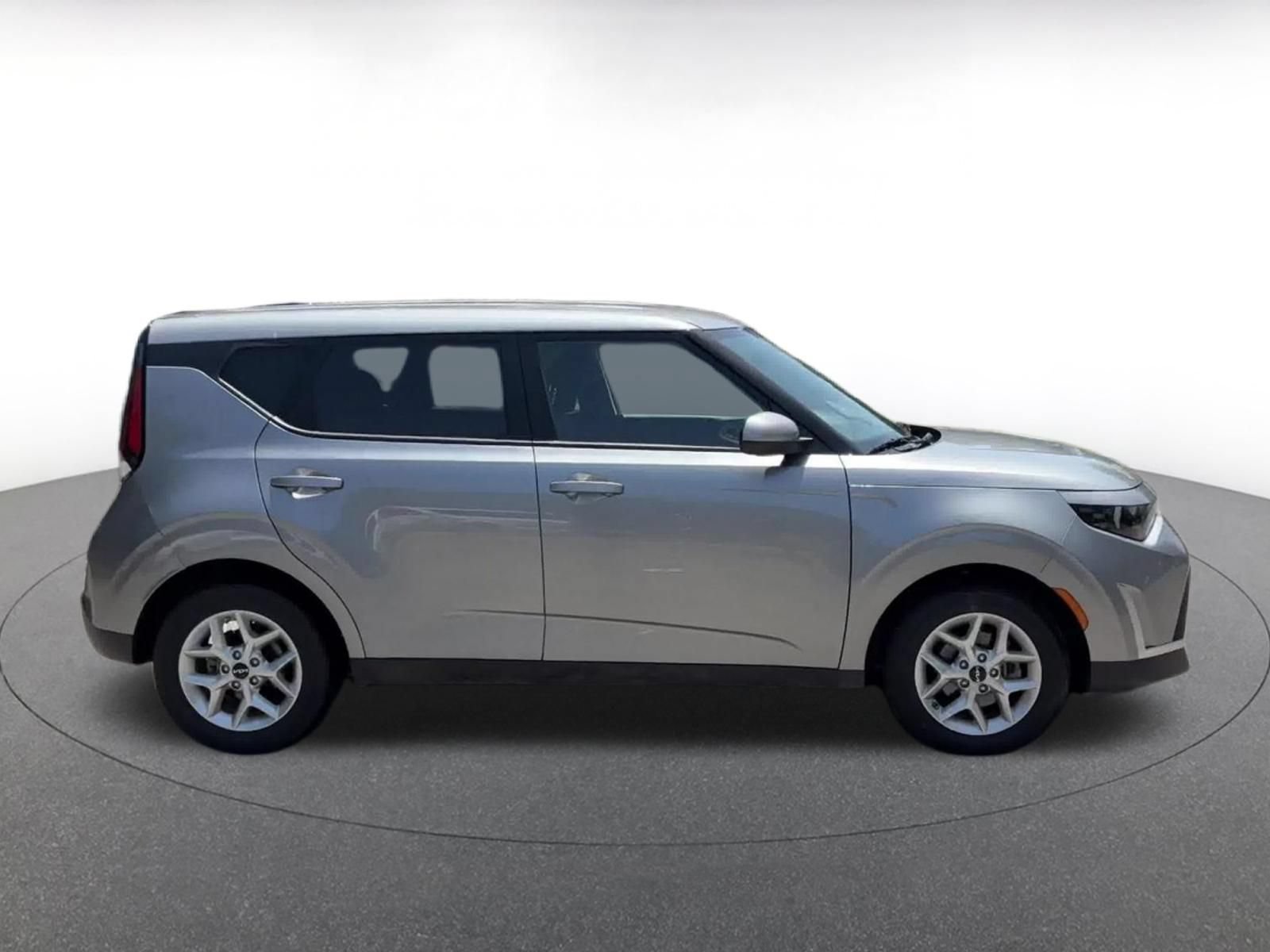 Thumbnail: 2025 Kia Soul - 16