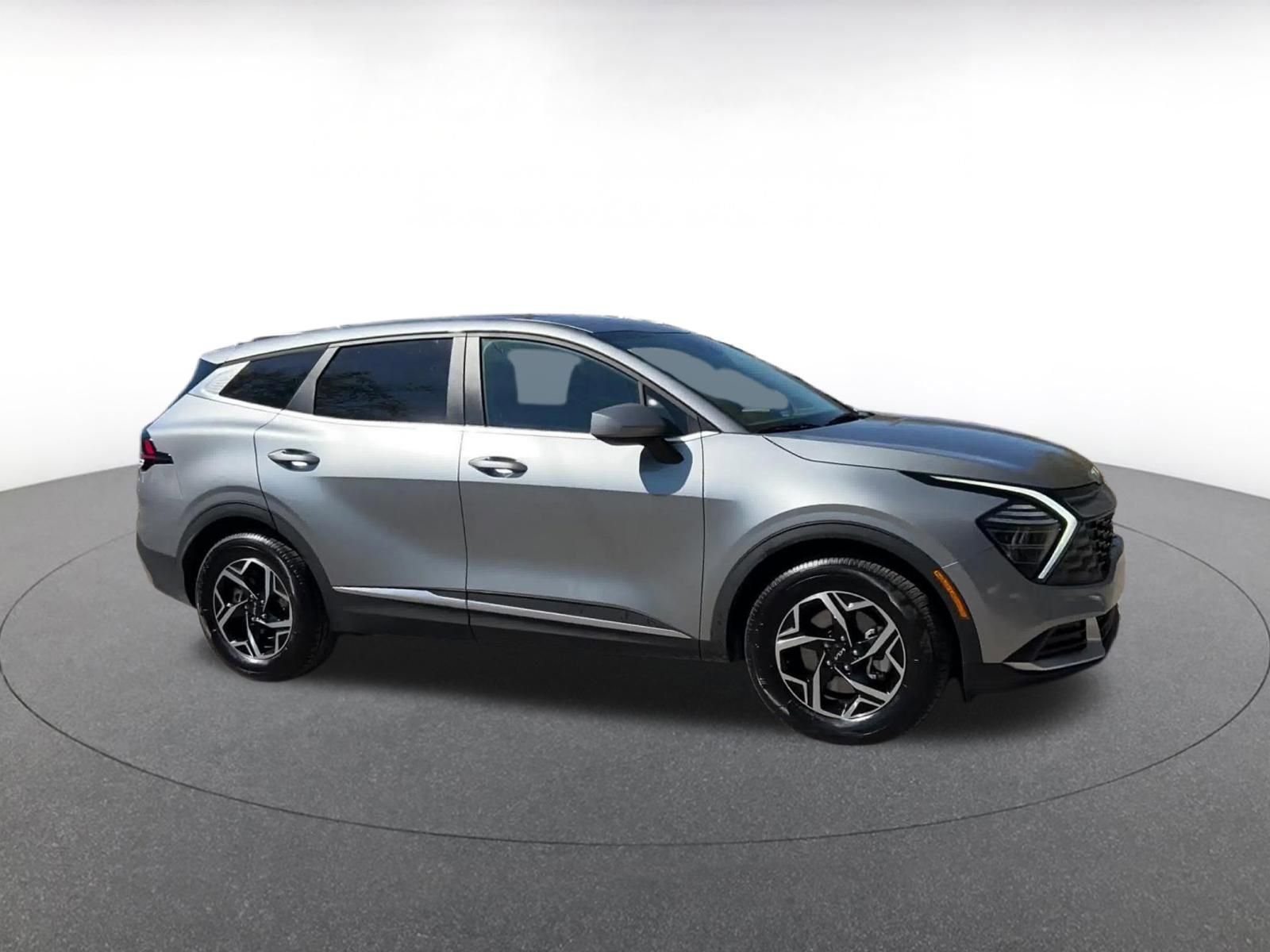 Thumbnail: 2025 Kia Sportage - 2