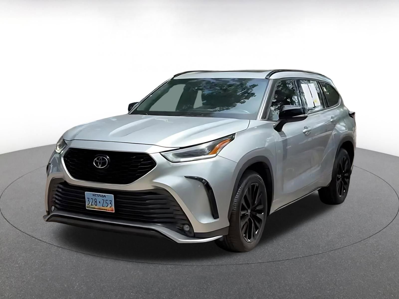 Thumbnail: 2024 Toyota Highlander - 7