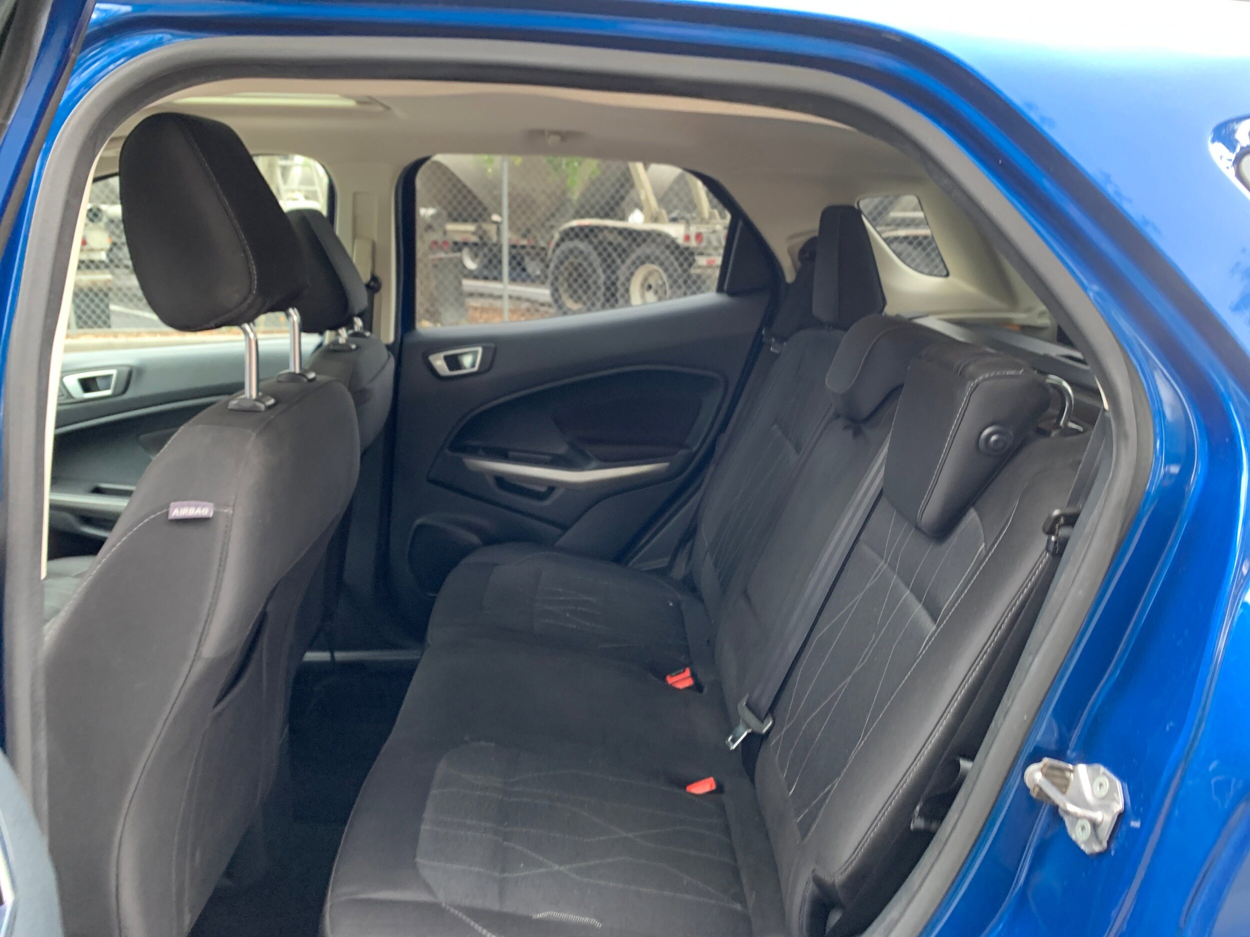 2018 Ford EcoSport SE 33