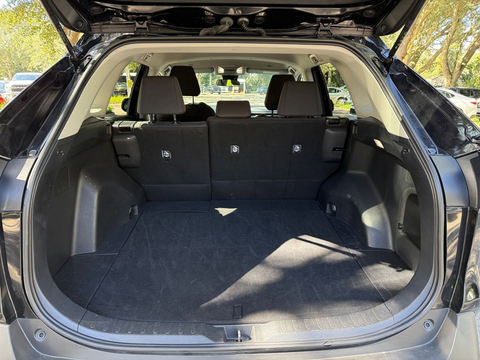 Thumbnail: 2025 Toyota RAV4 - 24