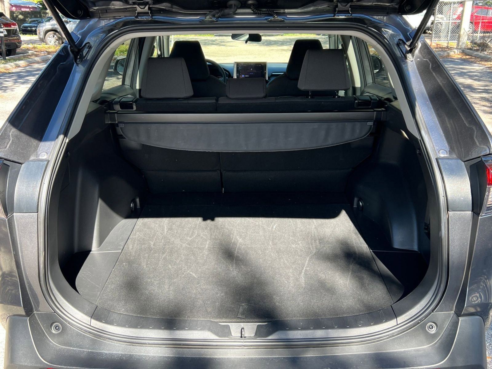 Thumbnail: 2025 Toyota RAV4 - 24