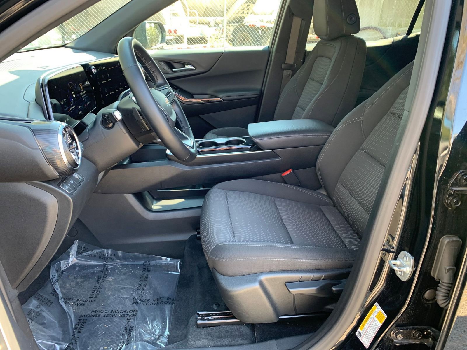 Thumbnail: 2025 Chevrolet Equinox - 23