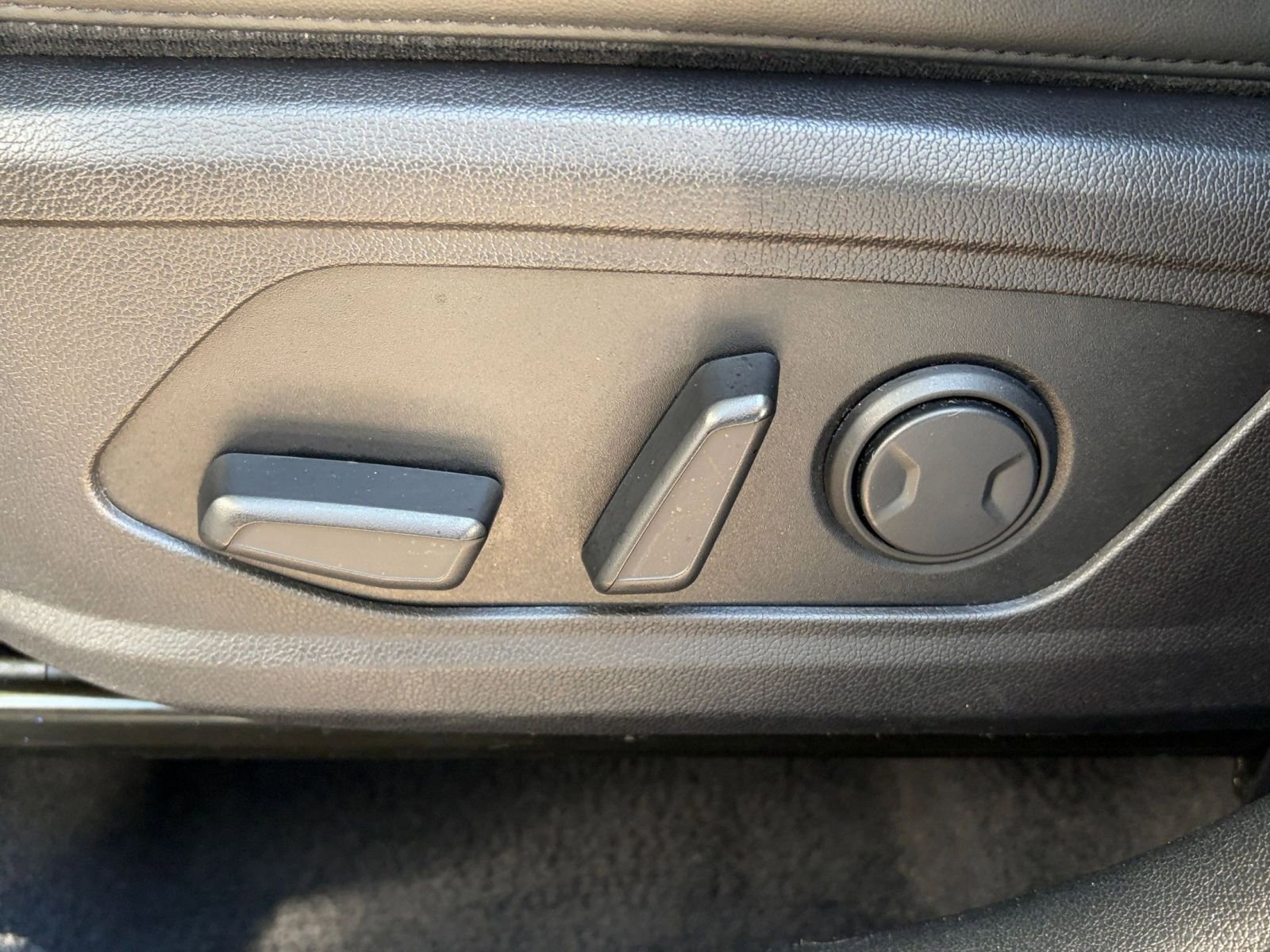 Thumbnail: 2024 Kia Sorento - 24