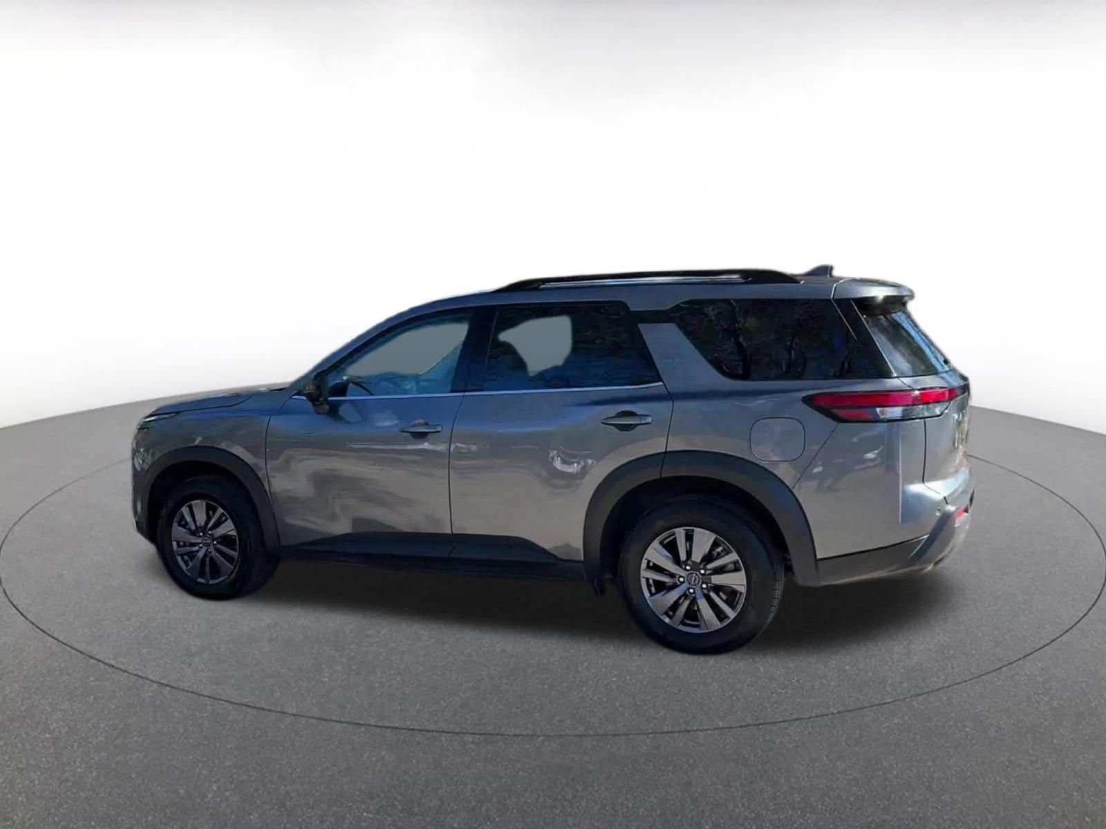 Thumbnail: 2025 Nissan Pathfinder - 10