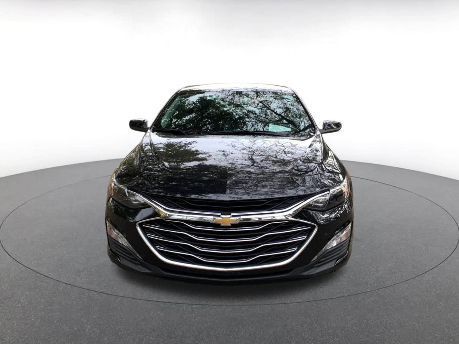 Thumbnail: 2024 Chevrolet Malibu - 2