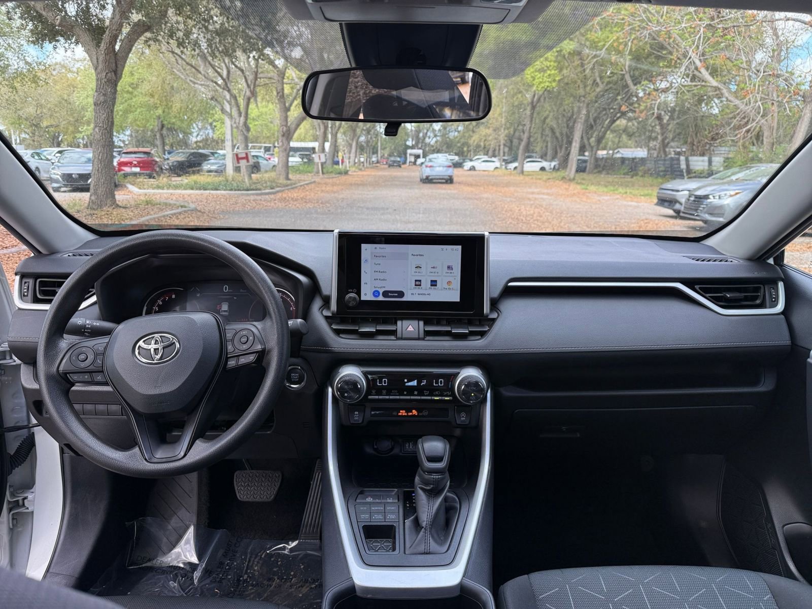 Thumbnail: 2025 Toyota RAV4 - 30