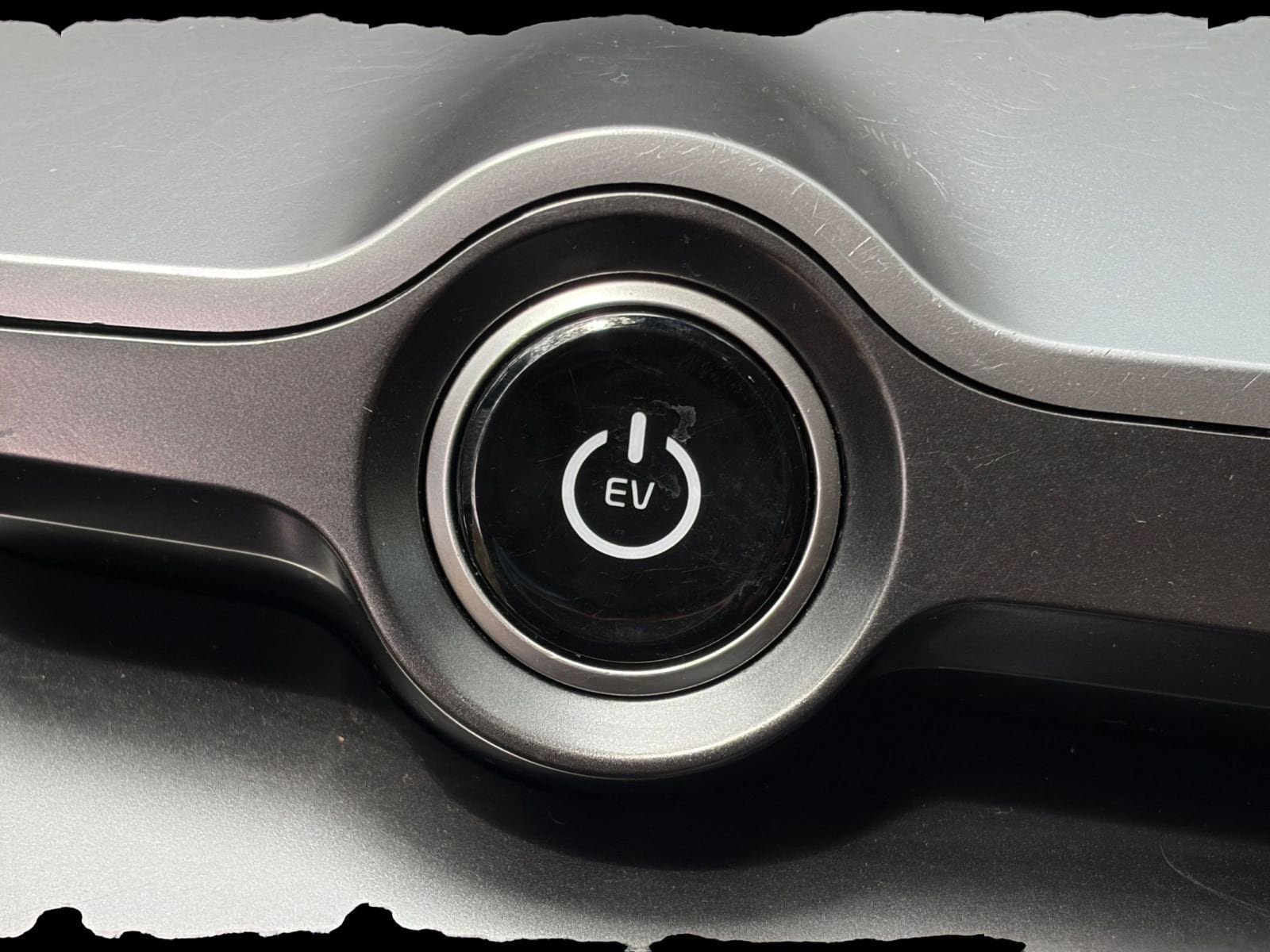 Thumbnail: 2024 Kia EV6 - 24