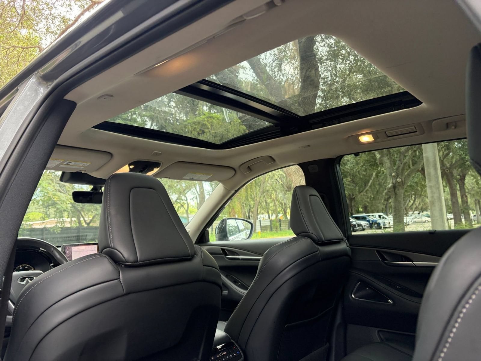 Thumbnail: 2026 INFINITI QX60 - 31