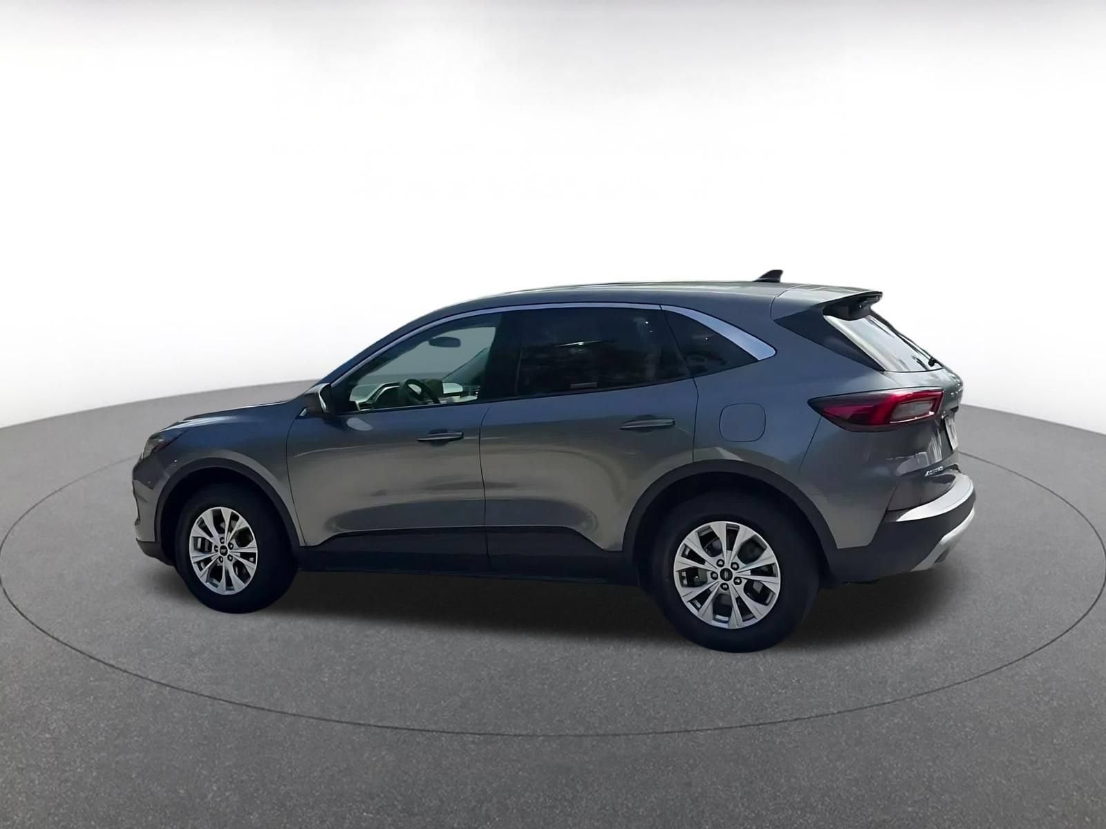 Thumbnail: 2024 Ford Escape - 9