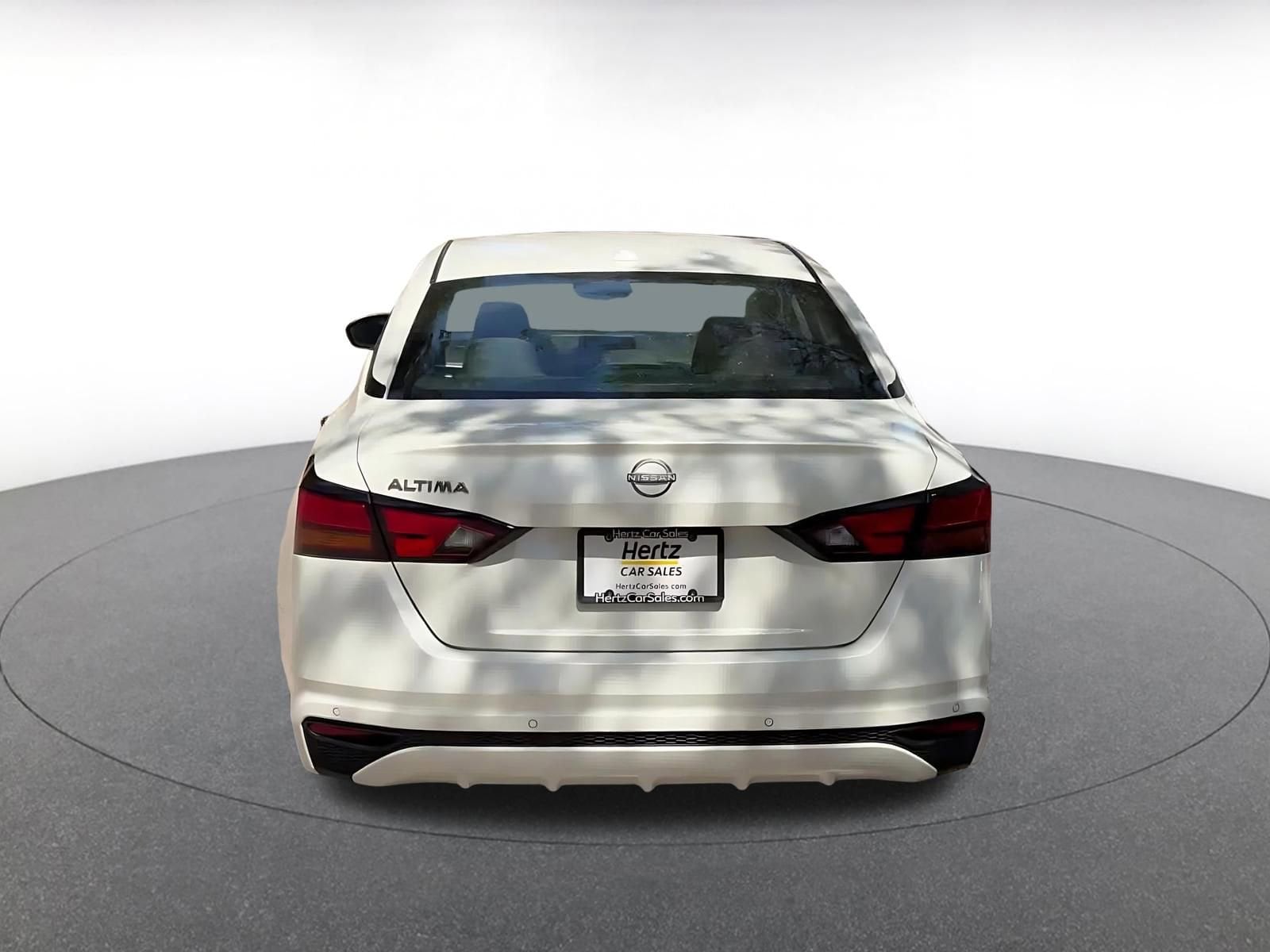 Thumbnail: 2025 Nissan Altima - 12