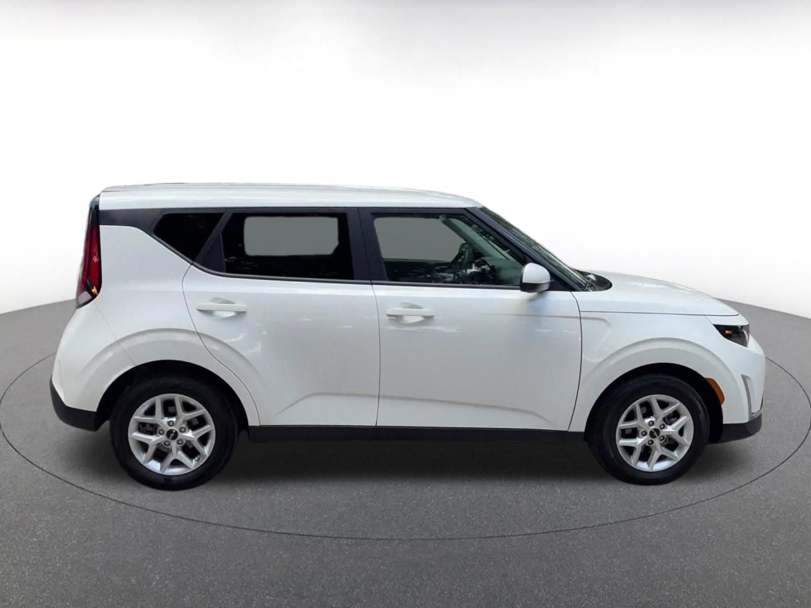 Thumbnail: 2025 Kia Soul - 16