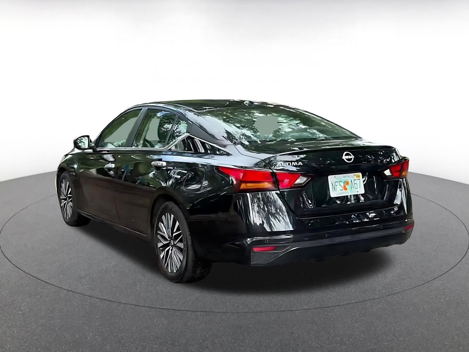 Thumbnail: 2025 Nissan Altima - 11