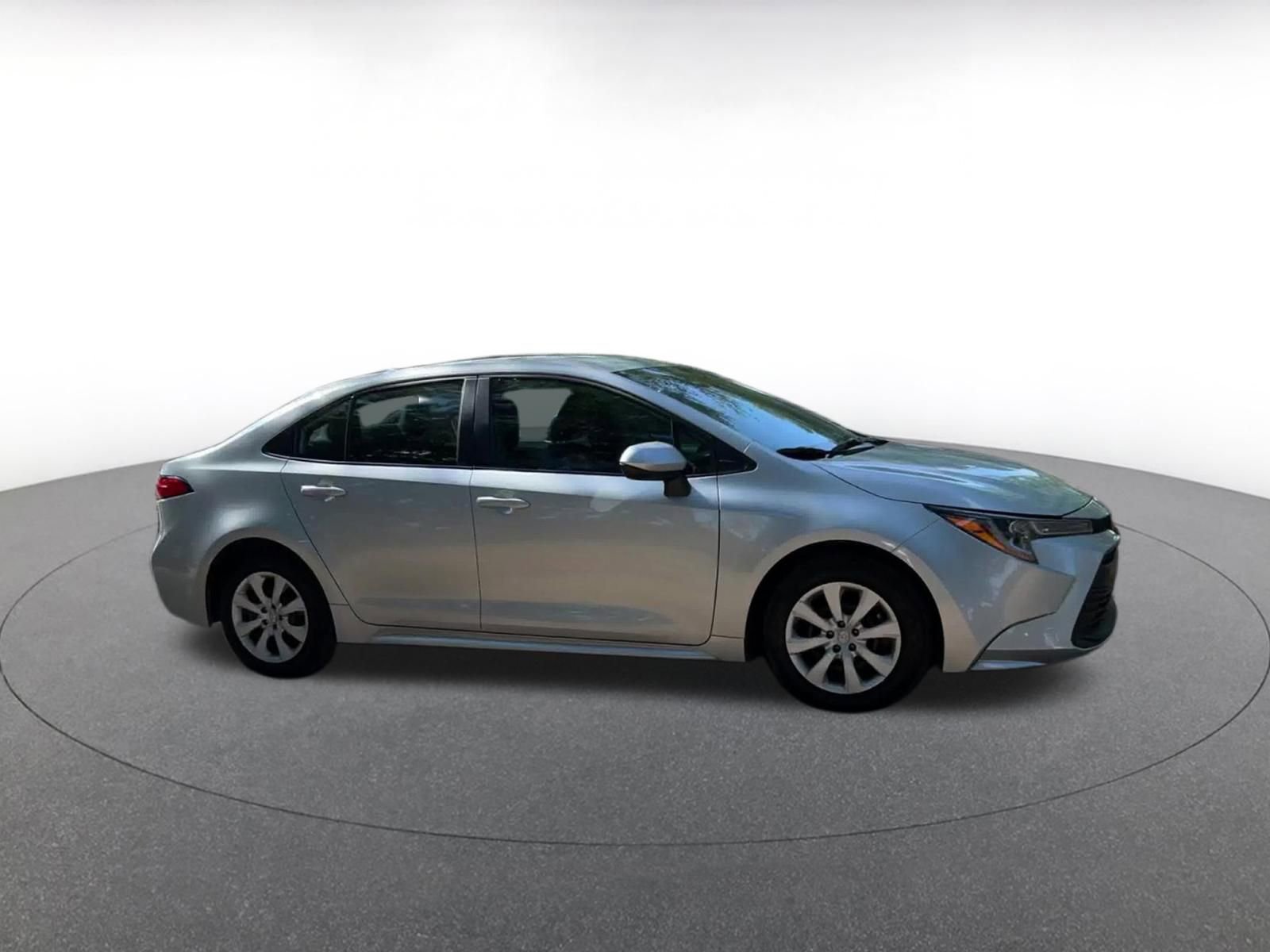 Thumbnail: 2025 Toyota Corolla - 2