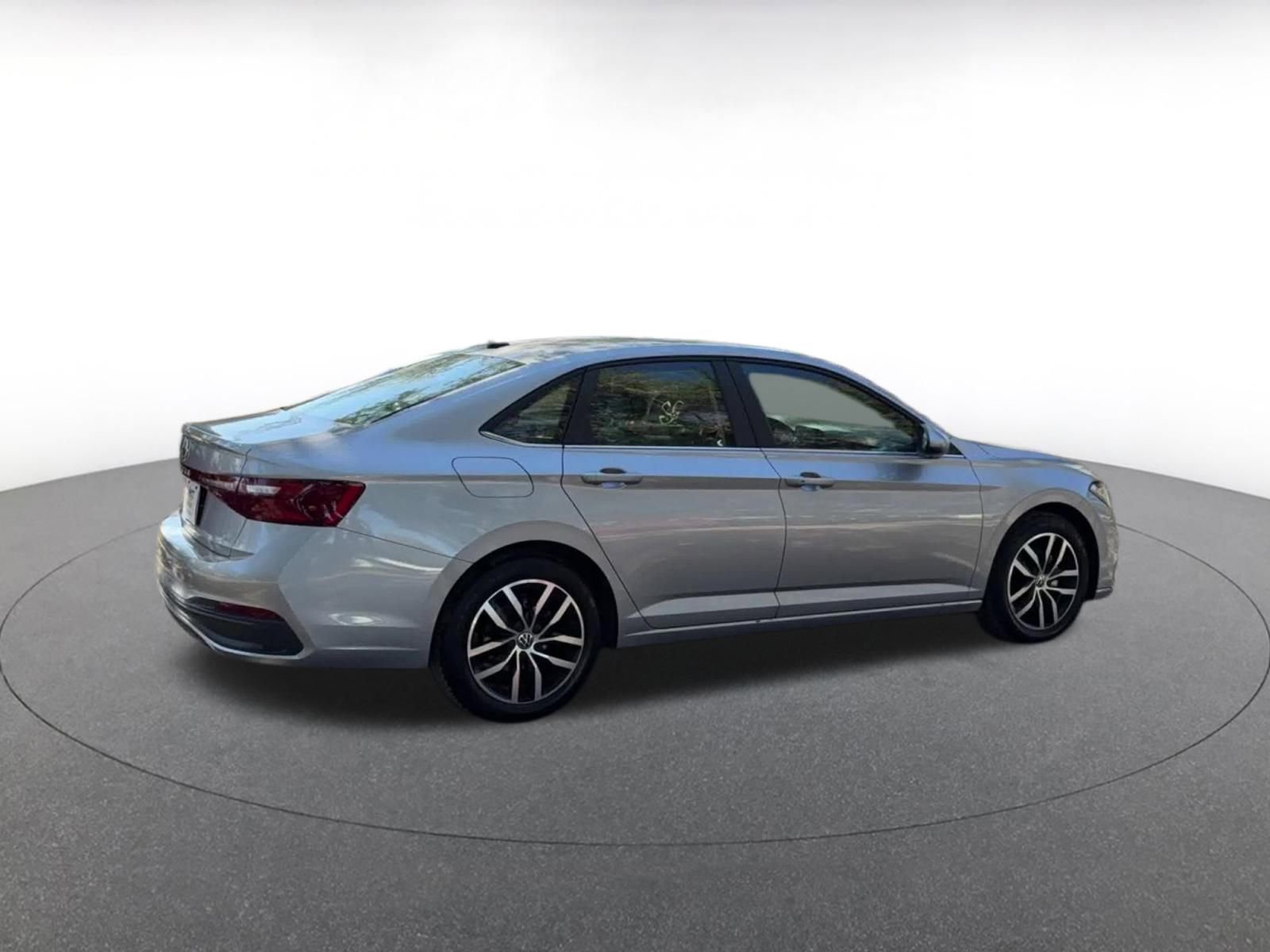 Thumbnail: 2025 Volkswagen Jetta - 14