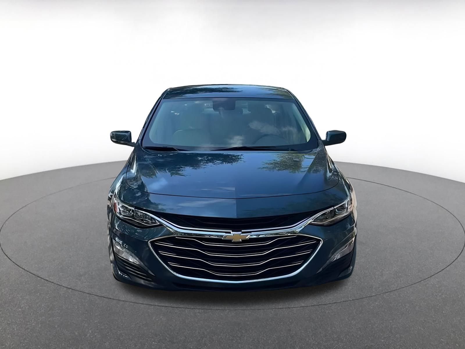 Thumbnail: 2024 Chevrolet Malibu - 4