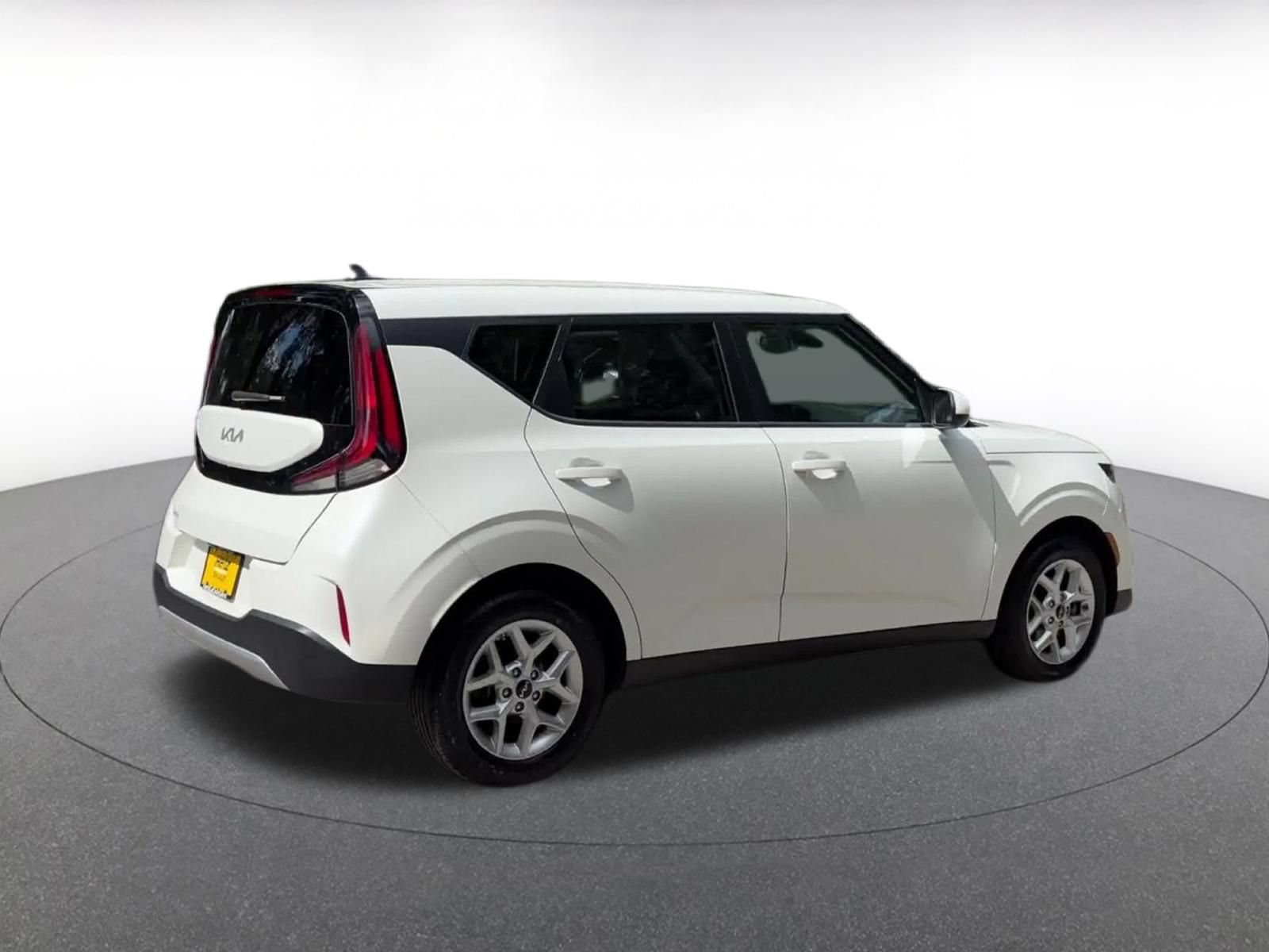 Thumbnail: 2025 Kia Soul - 15