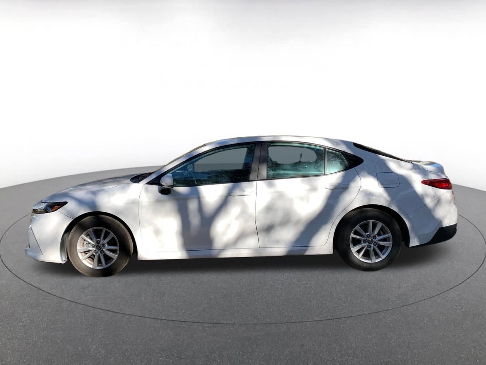 Thumbnail: 2025 Toyota Camry - 4