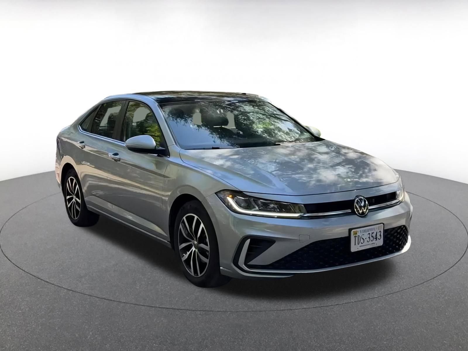 Thumbnail: 2025 Volkswagen Jetta - 3