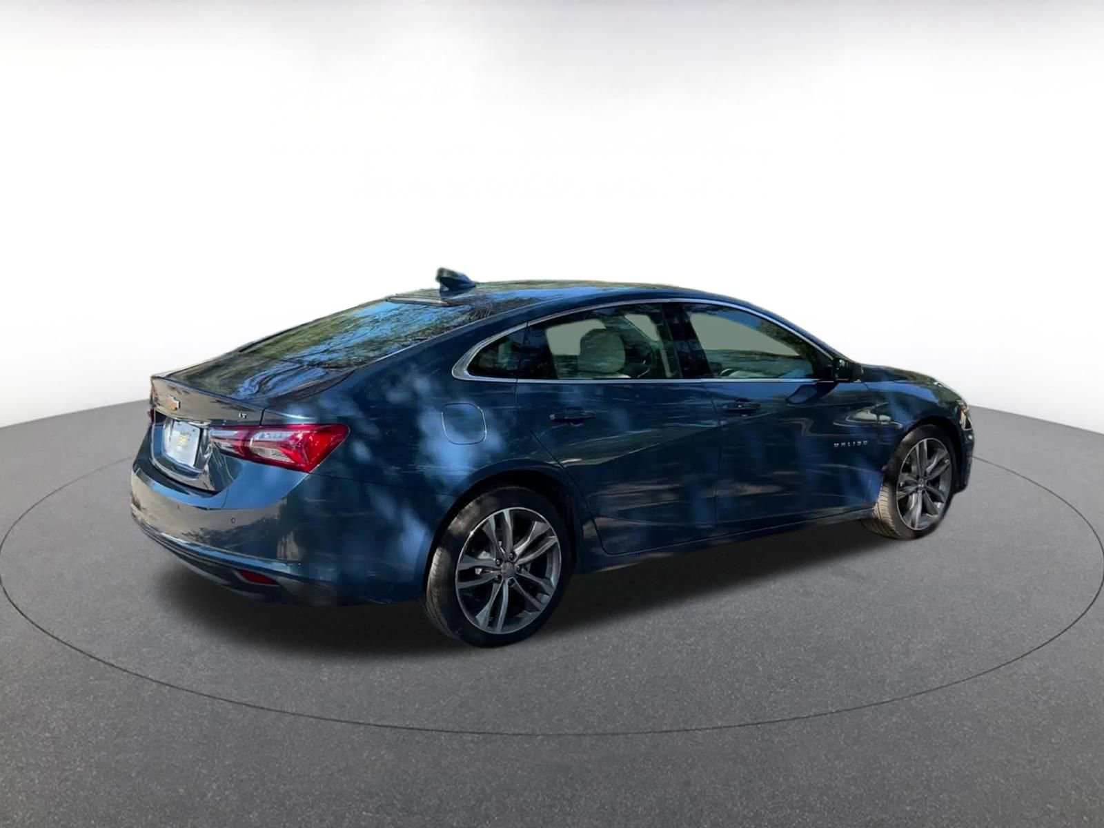 Thumbnail: 2024 Chevrolet Malibu - 15