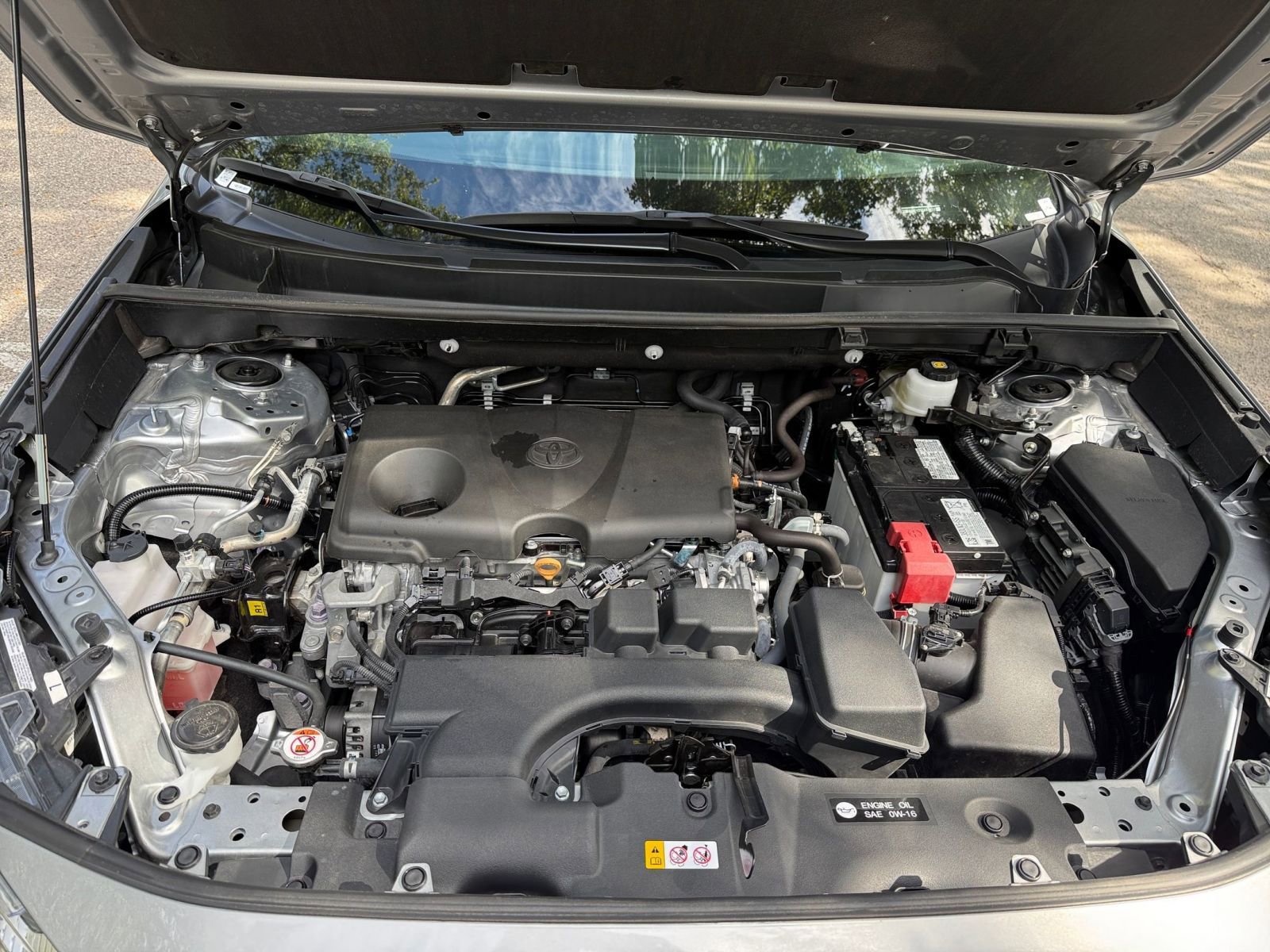 Thumbnail: 2025 Toyota RAV4 - 25