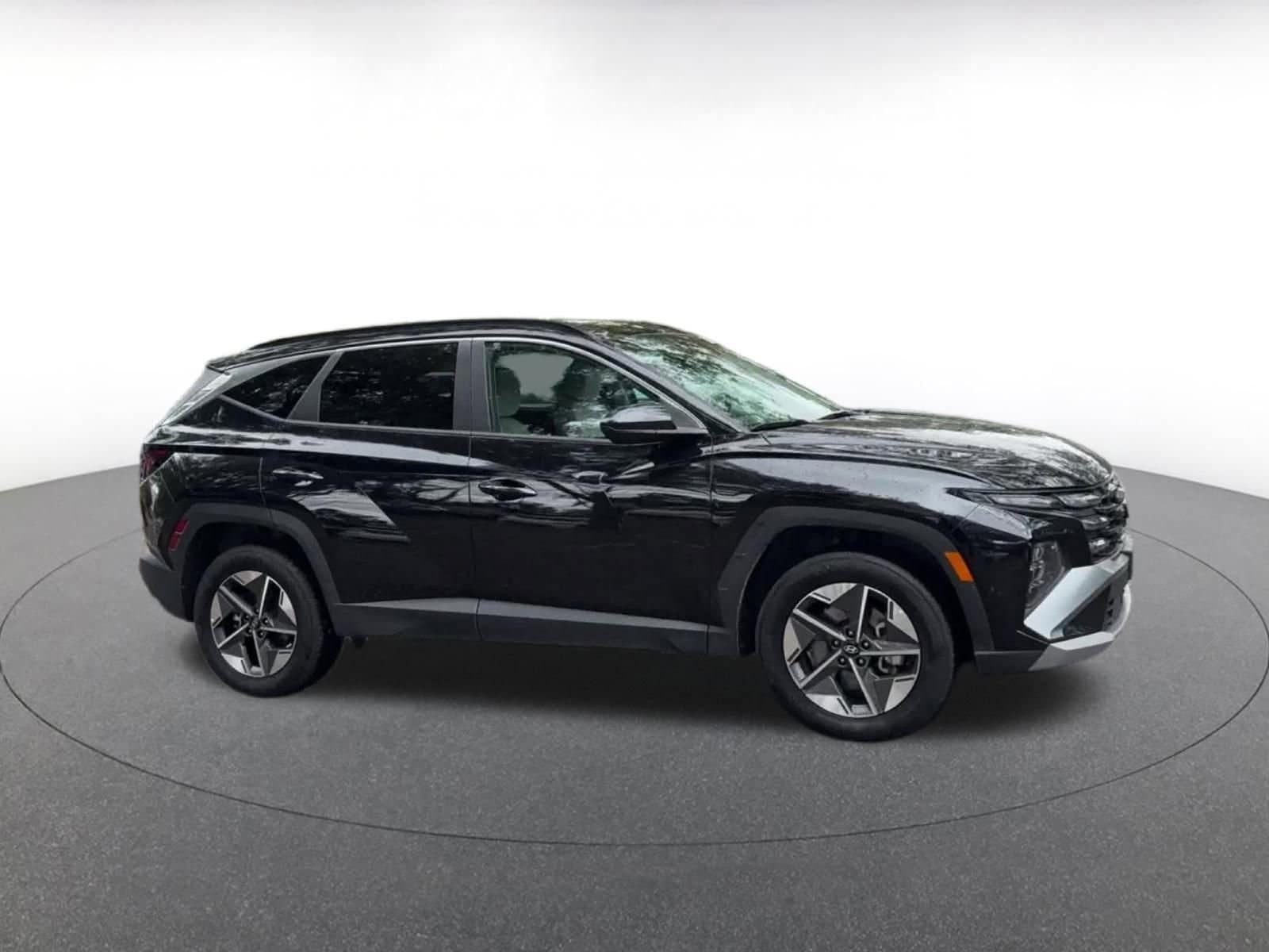 Thumbnail: 2025 Hyundai Tucson - 4
