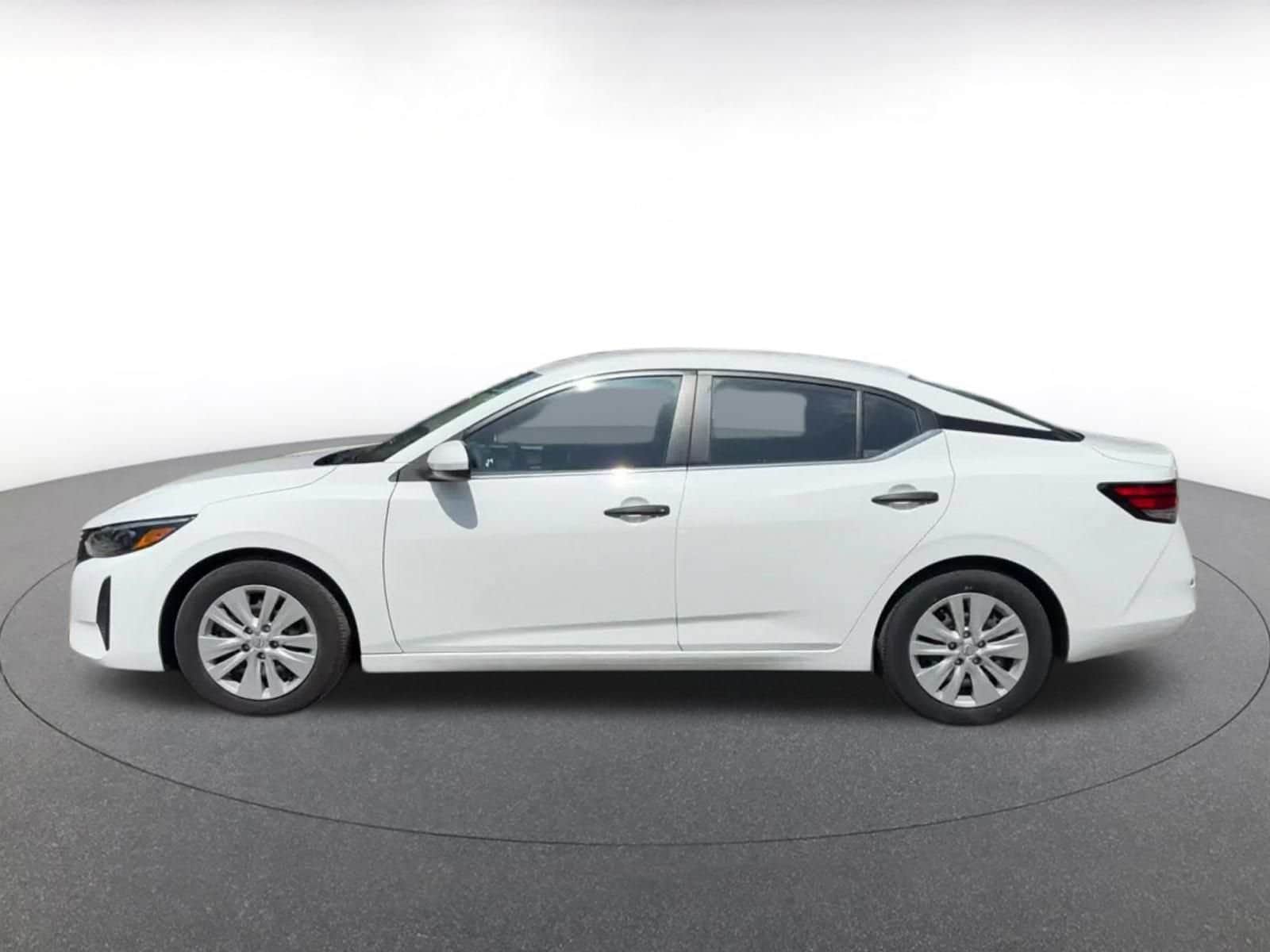 Thumbnail: 2025 Nissan Sentra - 9