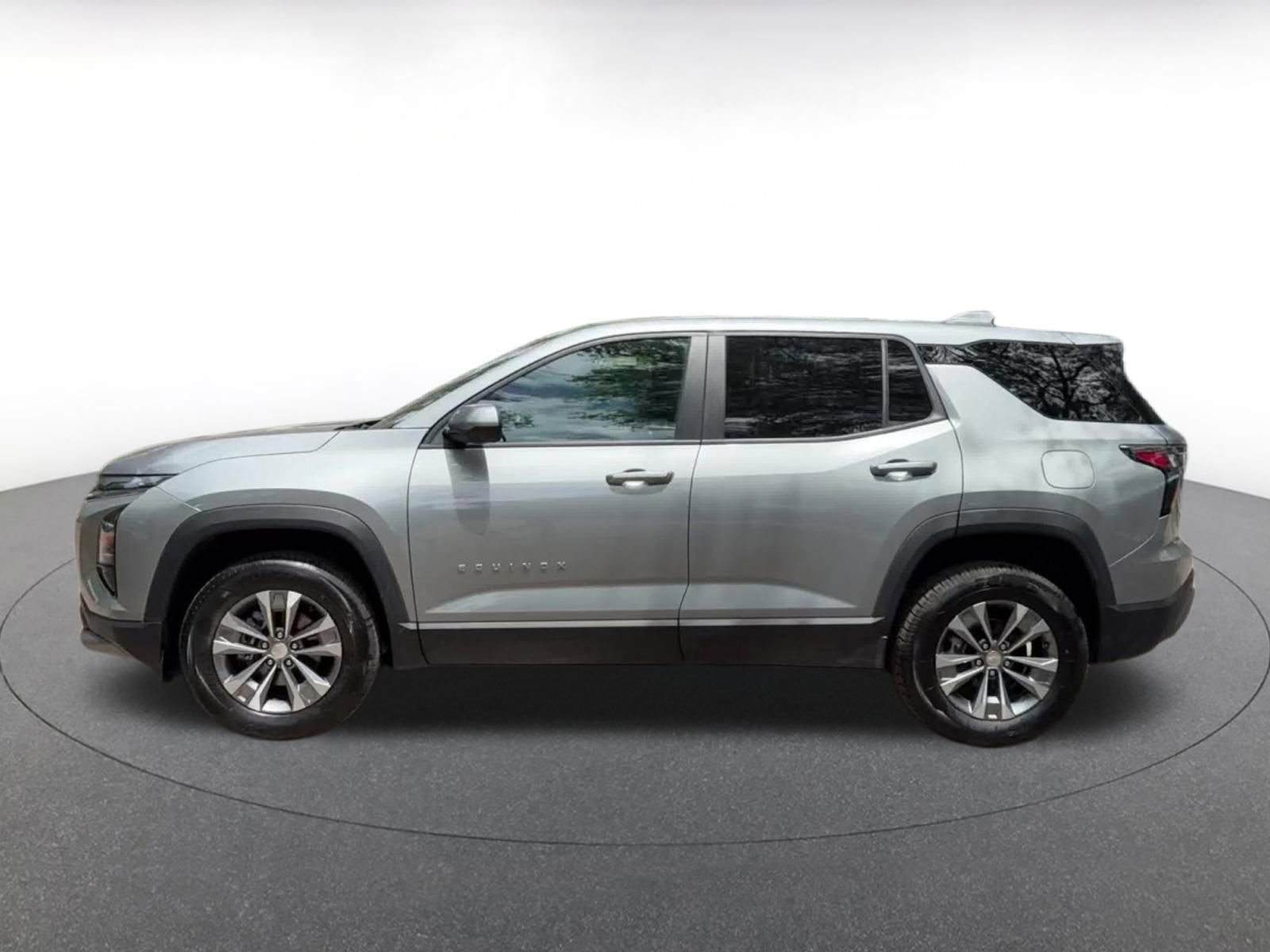 Thumbnail: 2025 Chevrolet Equinox - 9