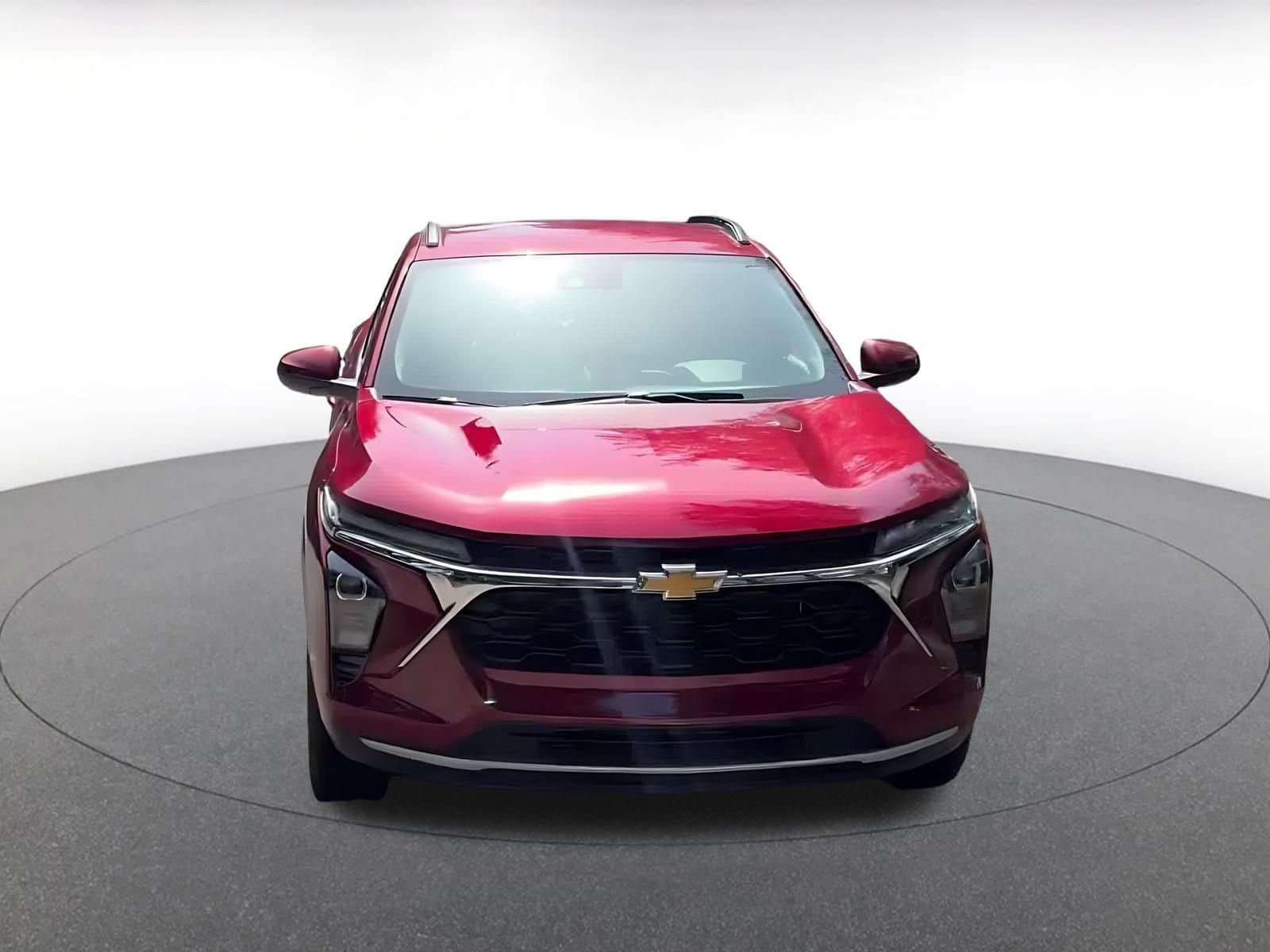 Thumbnail: 2025 Chevrolet Trax - 4