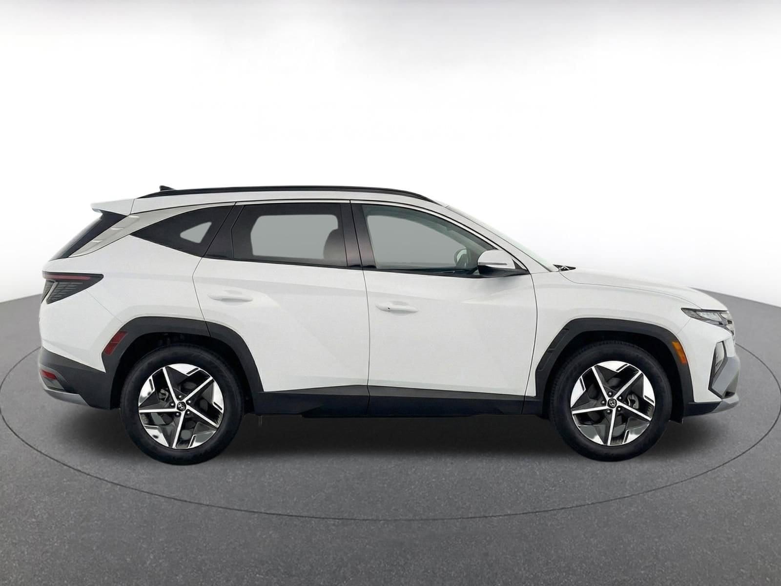 Thumbnail: 2025 Hyundai Tucson - 10