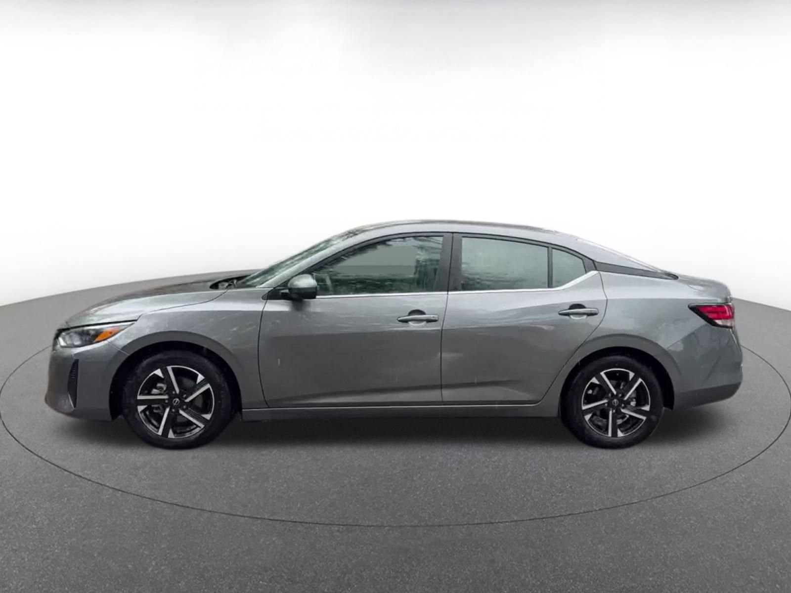 Thumbnail: 2024 Nissan Sentra - 9