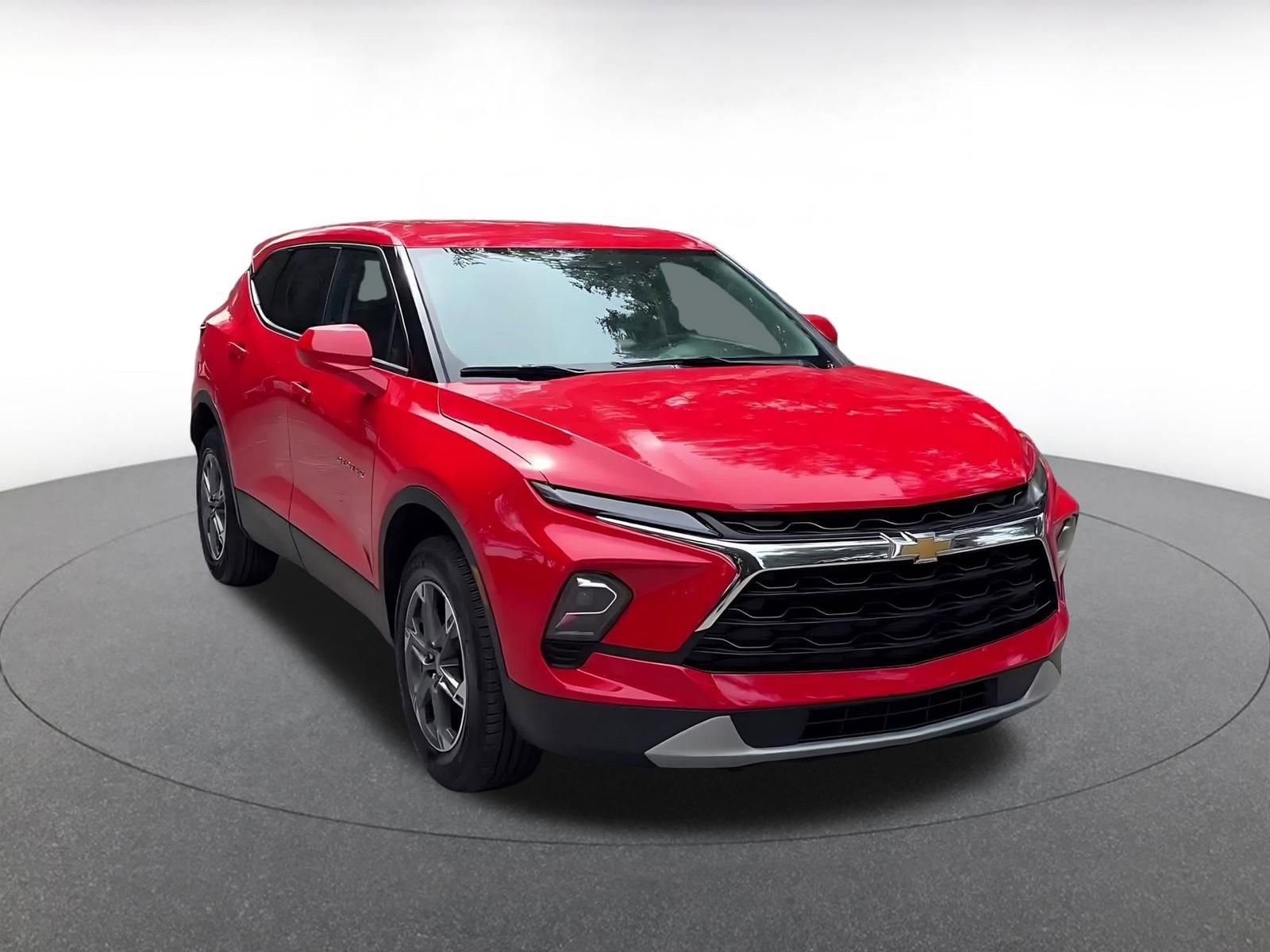 Thumbnail: 2025 Chevrolet Blazer - 3