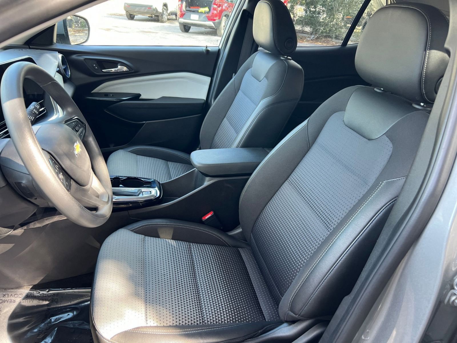 Thumbnail: 2025 Chevrolet Trax - 30