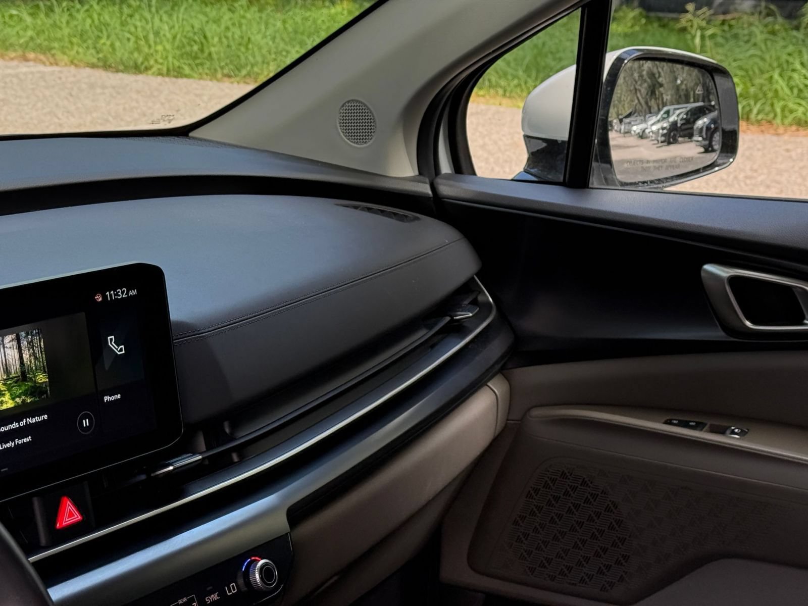 Thumbnail: 2026 Kia Carnival - 35