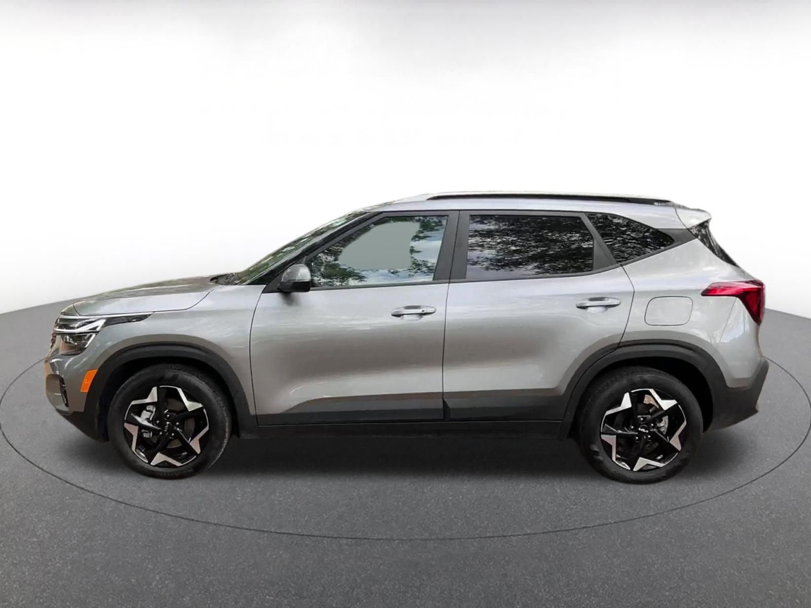 Thumbnail: 2025 Kia Seltos - 9
