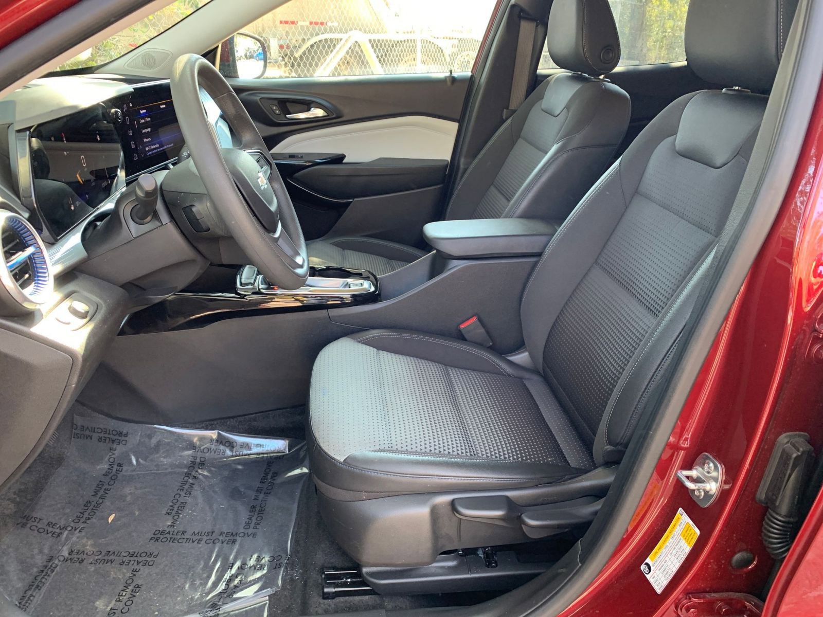 Thumbnail: 2025 Chevrolet Trax - 23