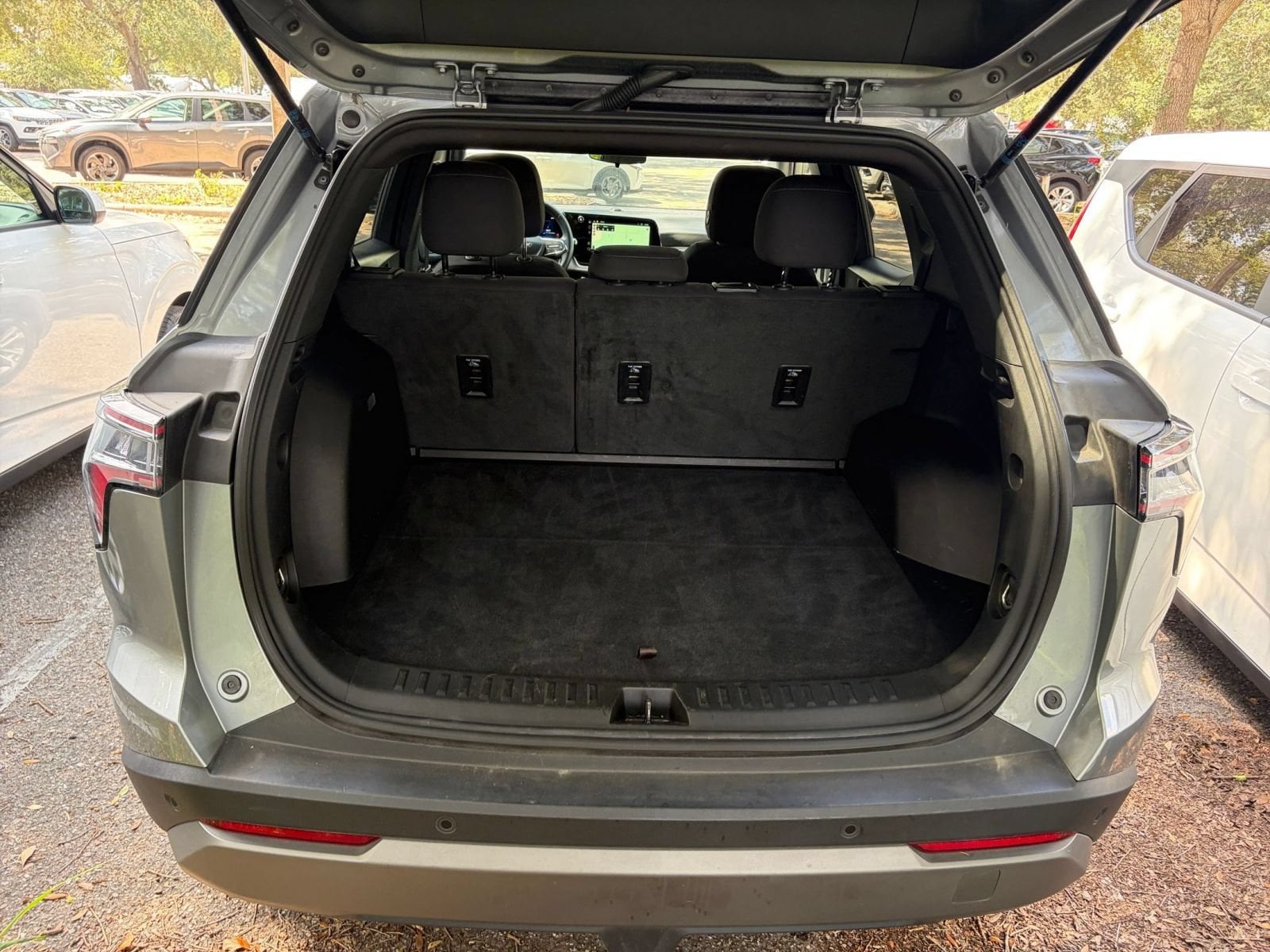 Thumbnail: 2025 Chevrolet Equinox - 31