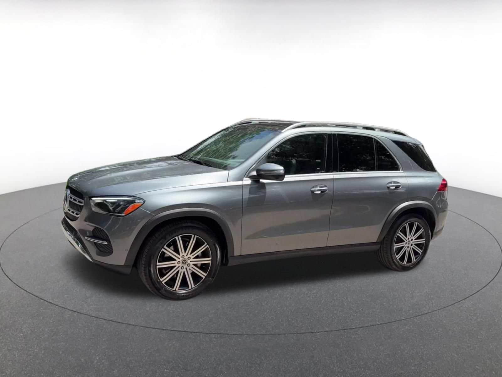 Thumbnail: 2026 Mercedes-Benz GLE - 8