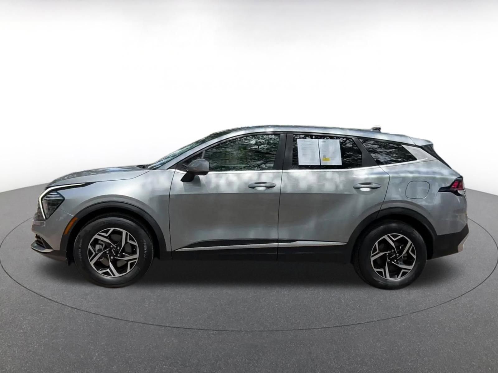 Thumbnail: 2025 Kia Sportage - 9