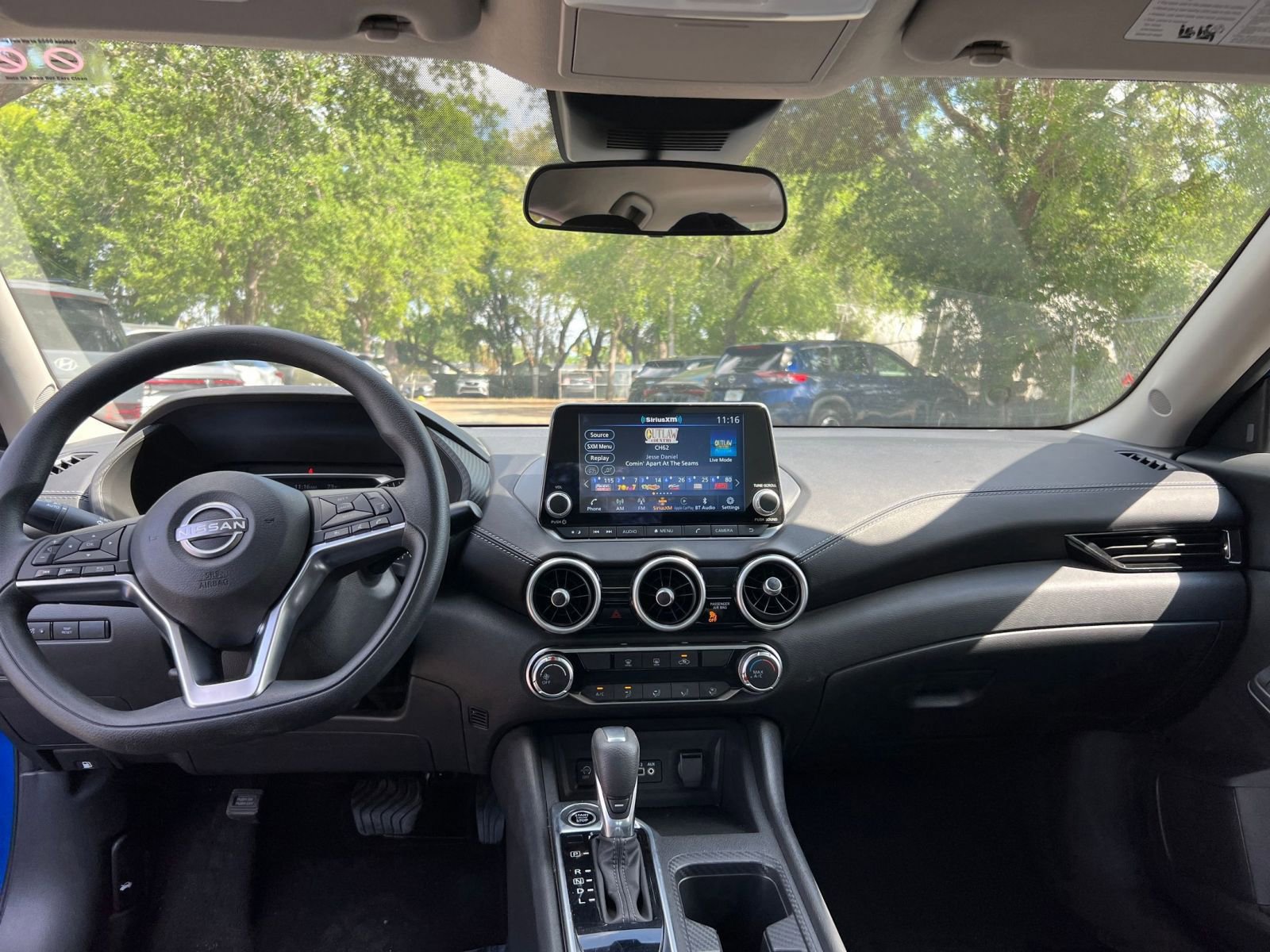 Thumbnail: 2025 Nissan Sentra - 32