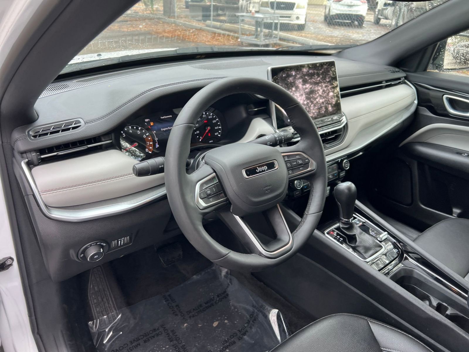 Thumbnail: 2025 Jeep Compass - 29