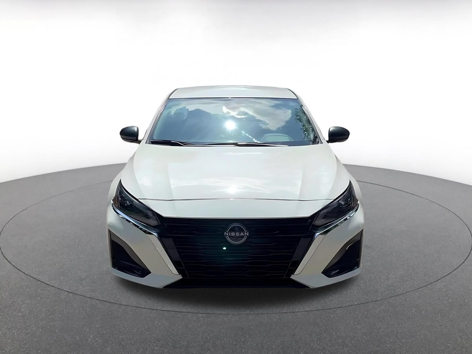 Thumbnail: 2025 Nissan Altima - 4