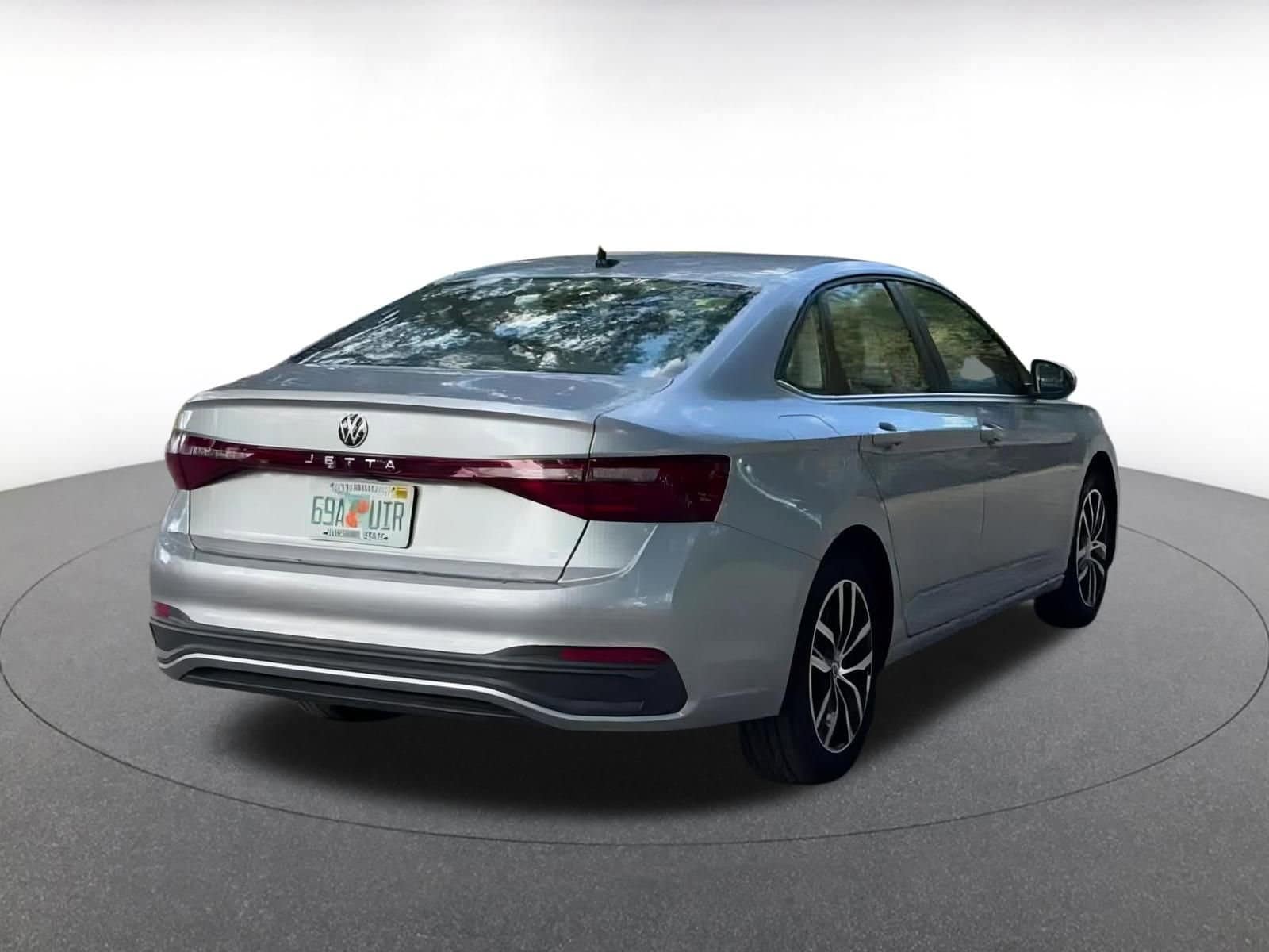 Thumbnail: 2025 Volkswagen Jetta - 14