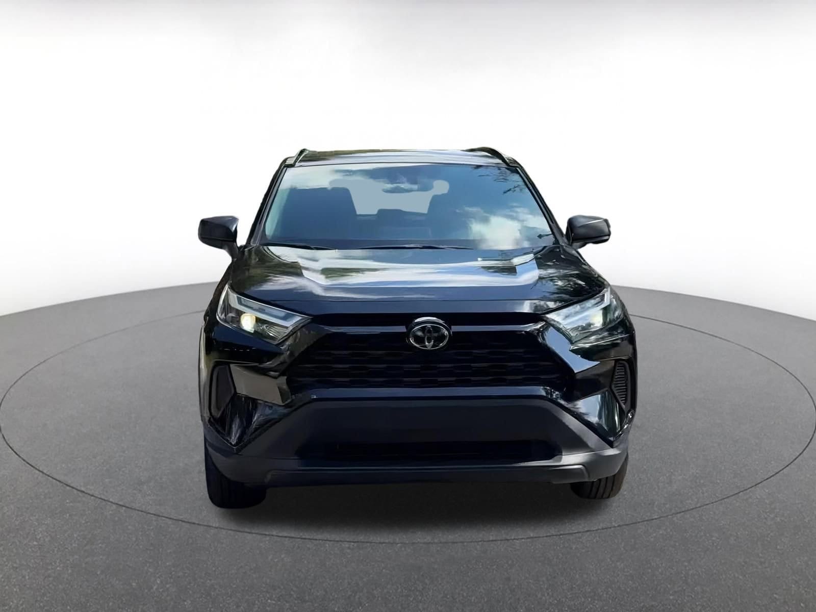 Thumbnail: 2025 Toyota RAV4 - 4