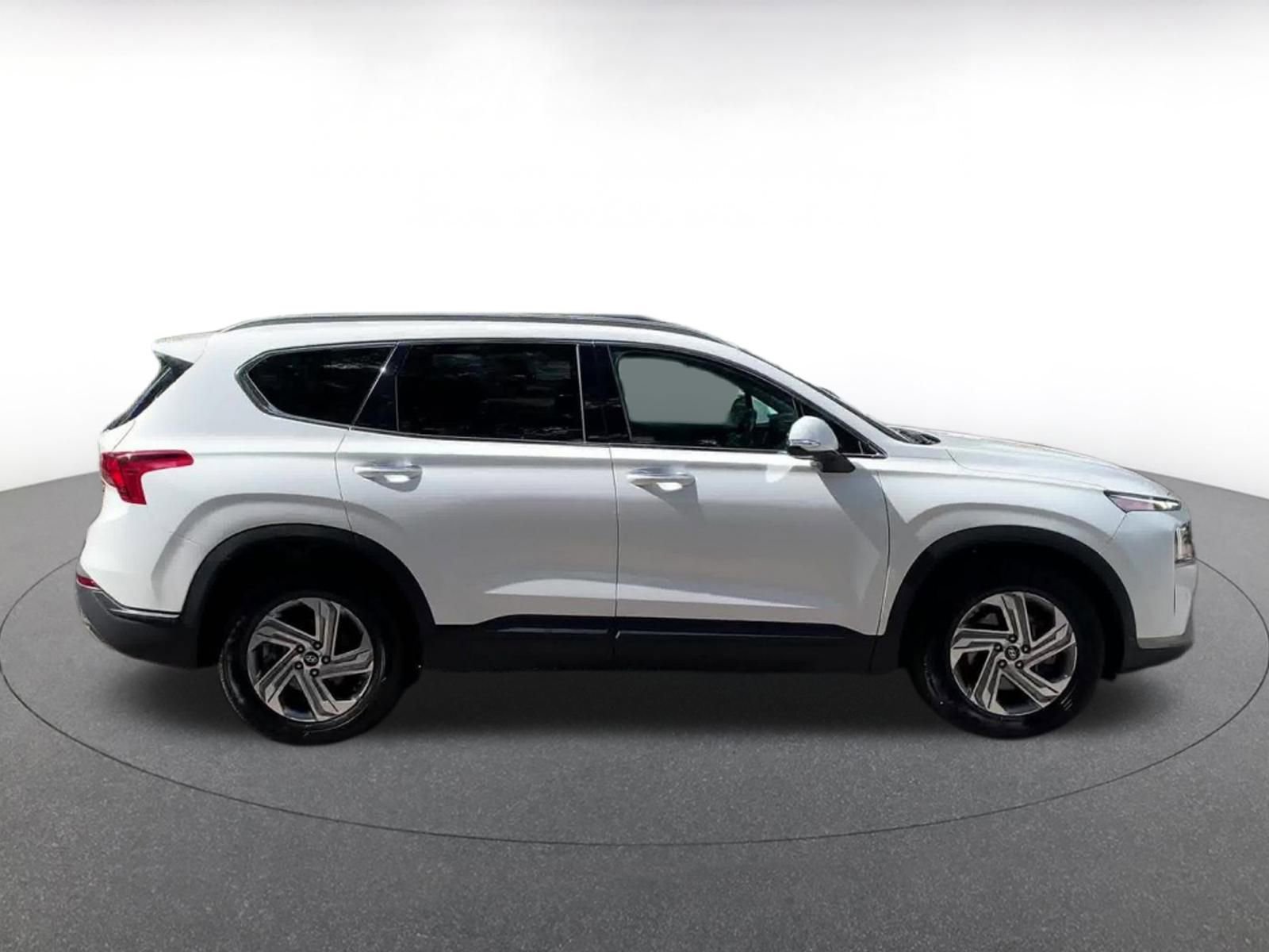 2023 Hyundai Santa Fe SEL 16